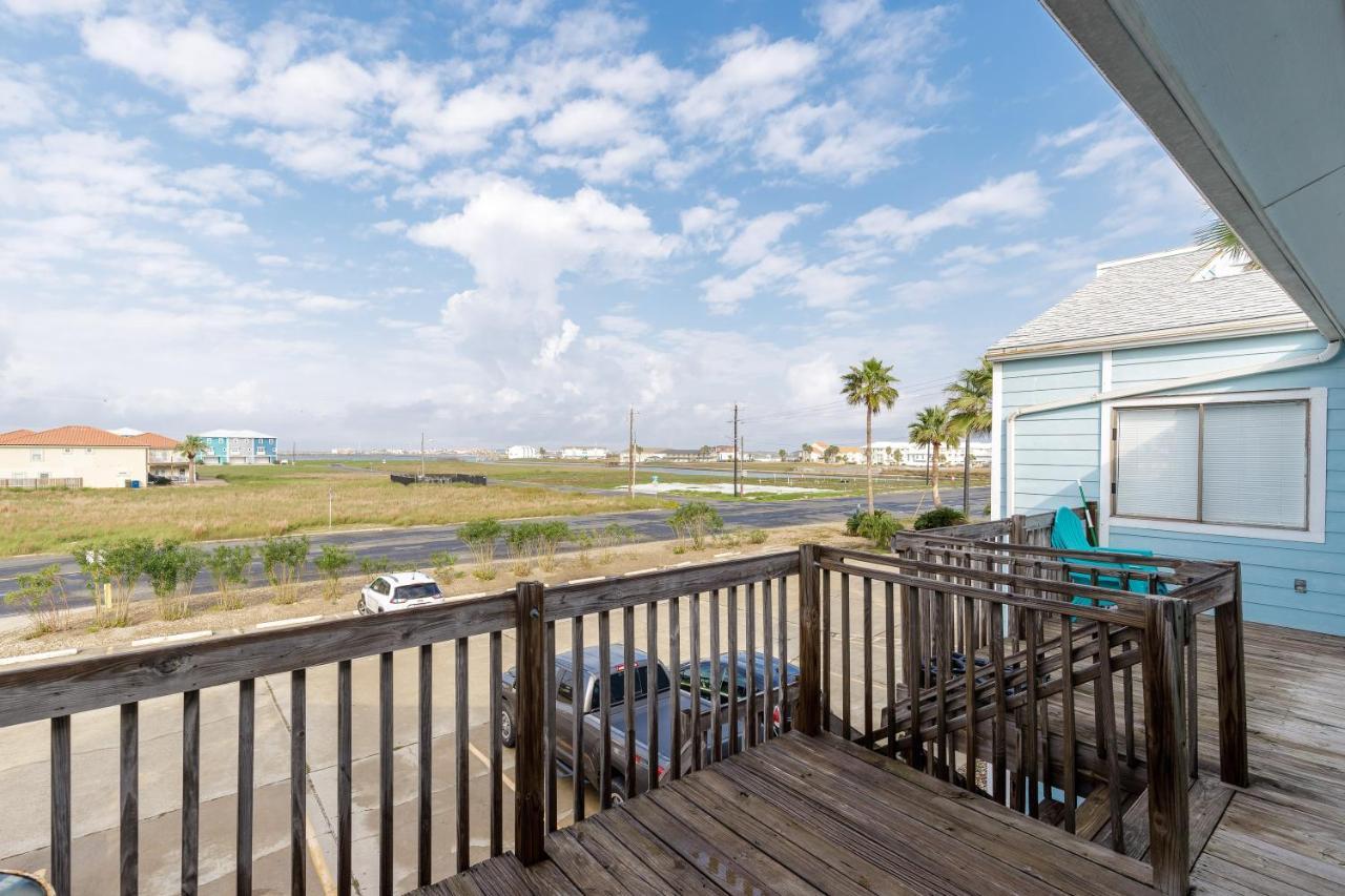 Affordable Family Condo -Walking Distance To Beach By Mustang Island, Sleeps Four, 2025 Traveler Award Corpus Christi Exterior photo