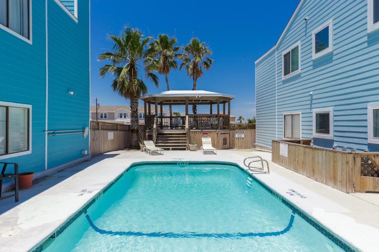 Affordable Family Condo -Walking Distance To Beach By Mustang Island, Sleeps Four, 2025 Traveler Award Corpus Christi Exterior photo